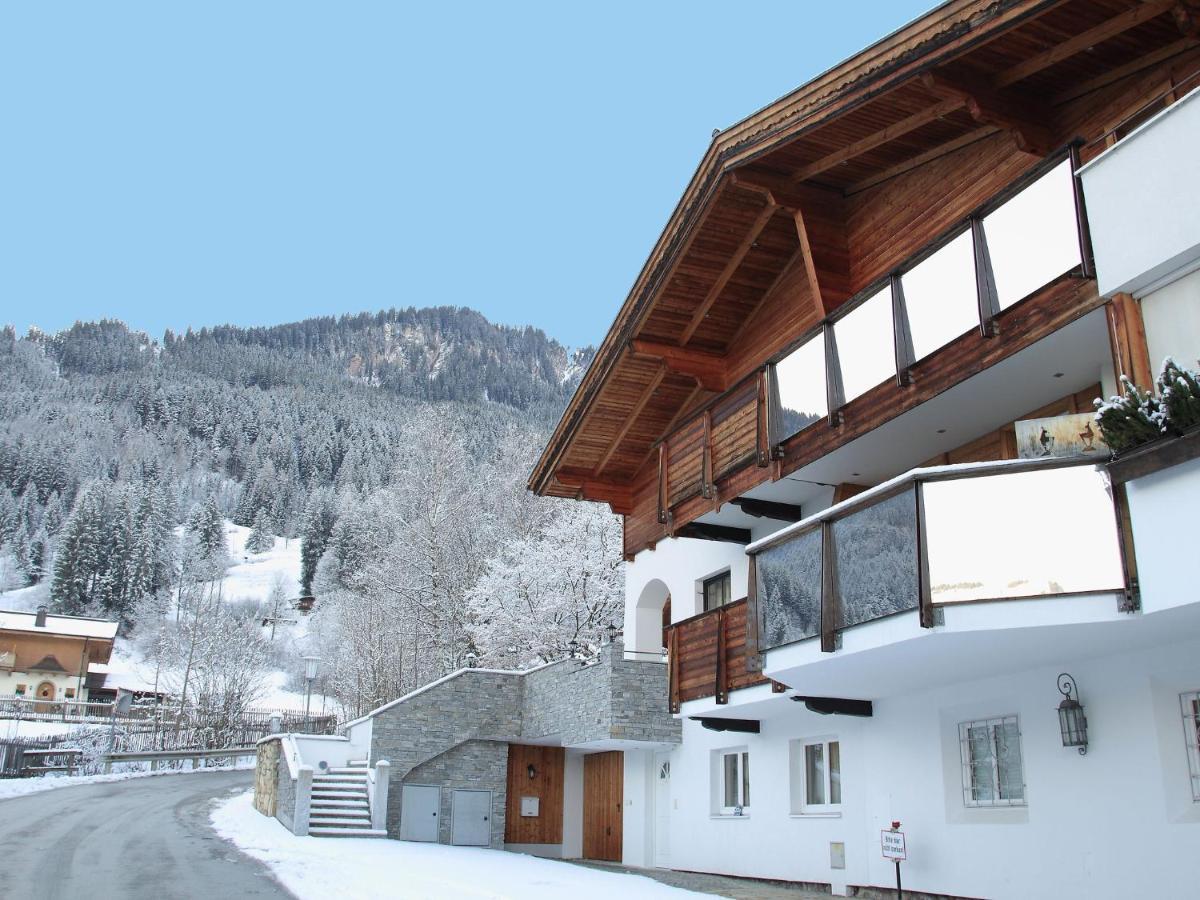 Apartment Near The Hahnenkamm Cable Car Kitzbuhel Luaran gambar