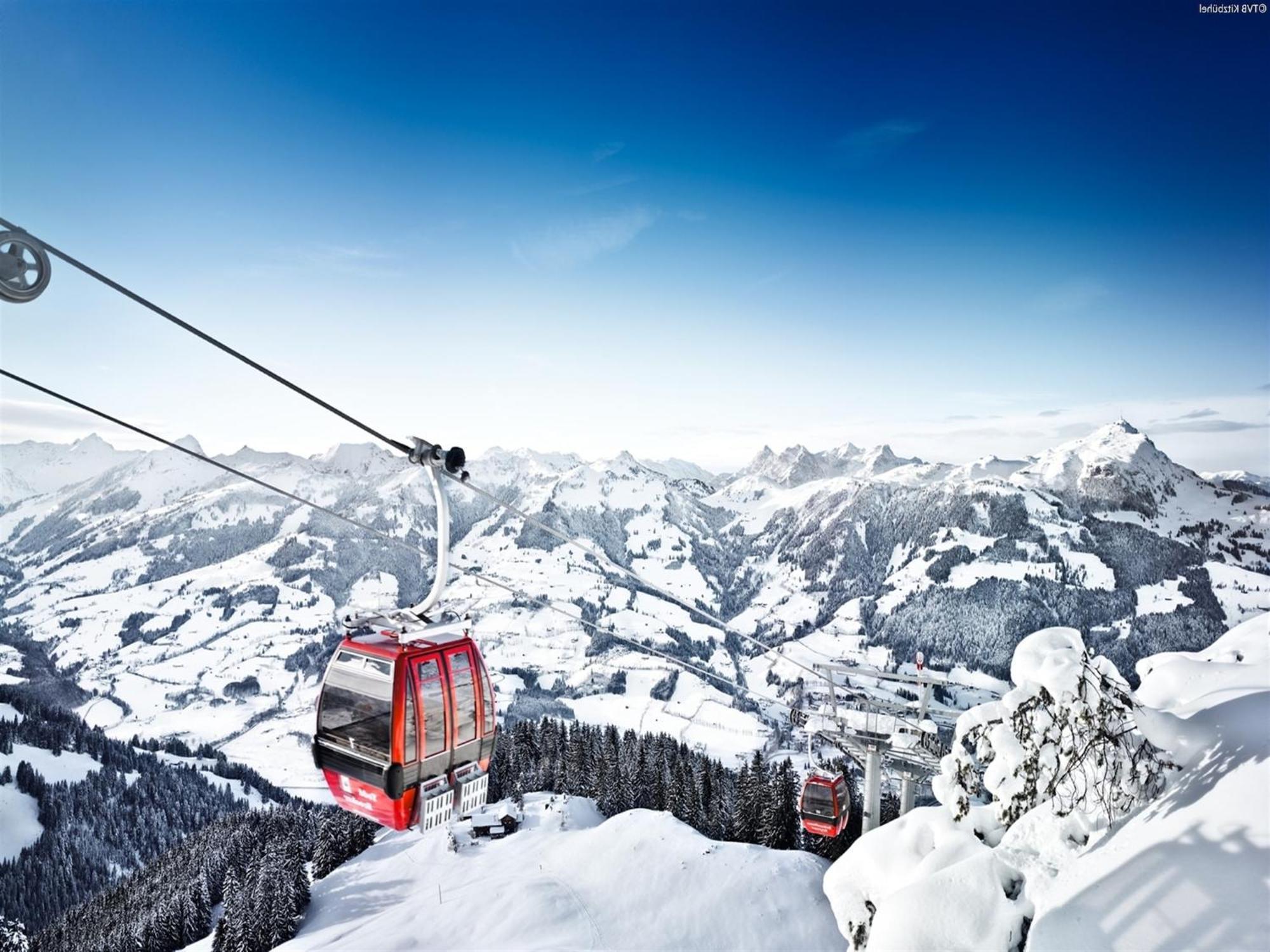 Apartment Near The Hahnenkamm Cable Car Kitzbuhel Luaran gambar