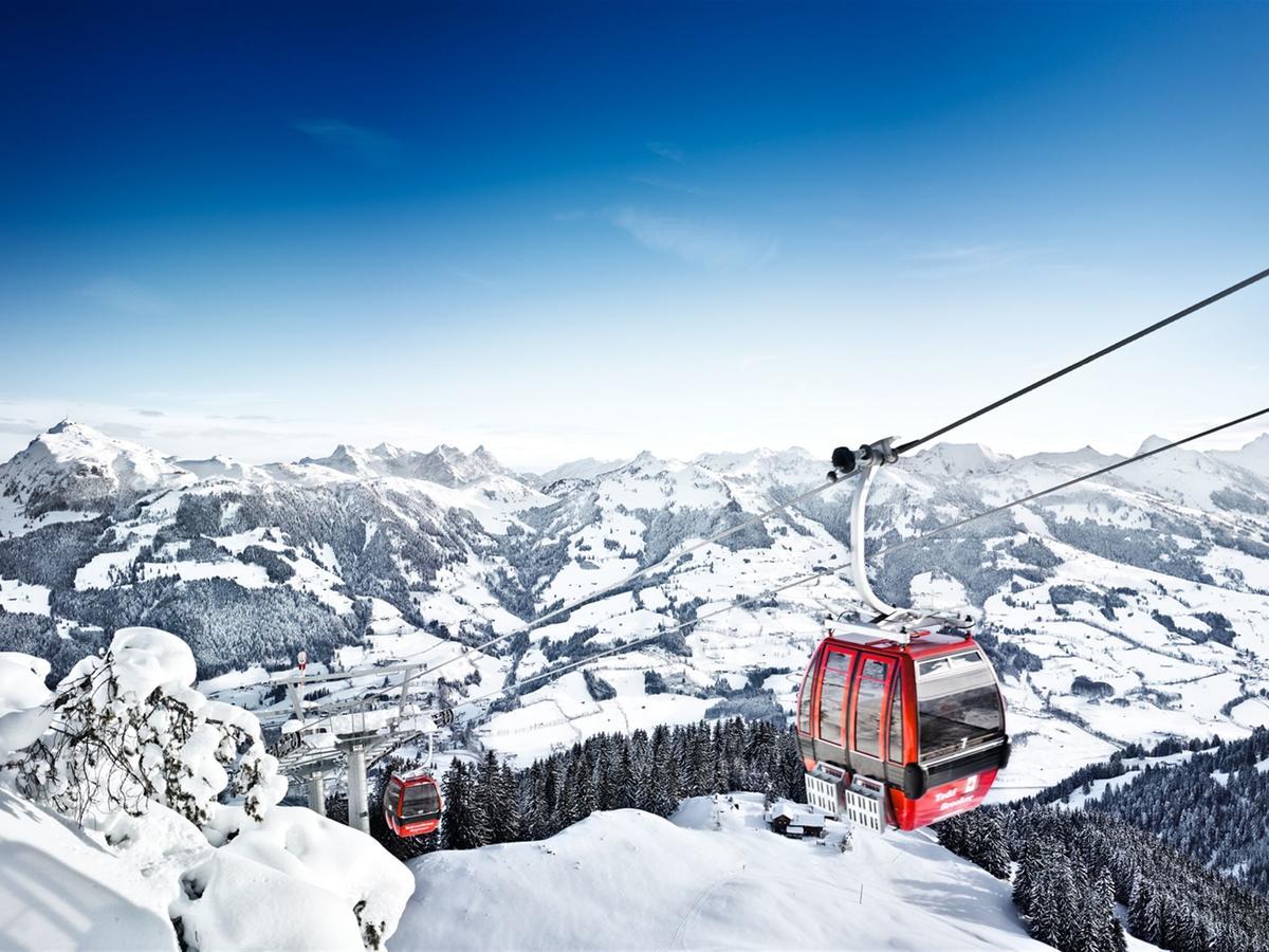Apartment Near The Hahnenkamm Cable Car Kitzbuhel Luaran gambar